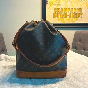 Large vintage LV bucket bag